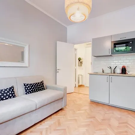 Piazza Del Popolo Charming Flat شقة روما